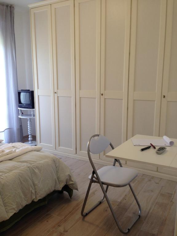 Casarimidia Apartment Перуджа Стая снимка